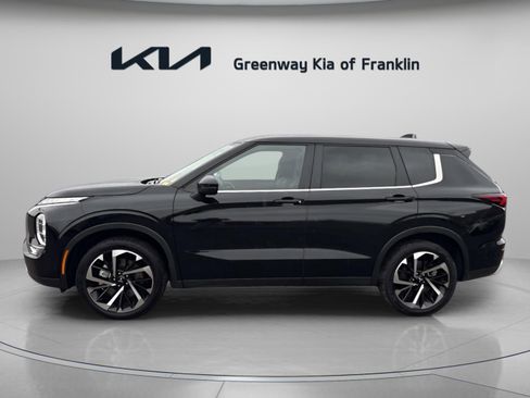 Used 2024 Mitsubishi Outlander SE image 4