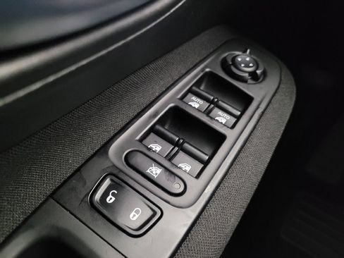 Used 2021 Jeep Renegade Sport FWD image 27