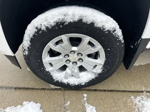 Used 2022 Chevrolet Colorado LT w/ Luxury Package image 7