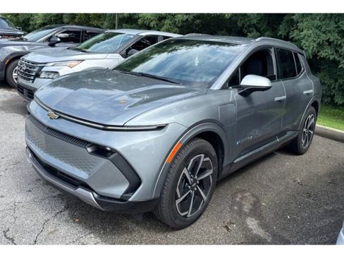 Used 2025 Chevrolet Equinox EV LT AWD/4WD image 1