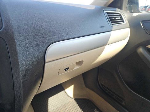 Used 2014 Volkswagen Jetta SE image 21