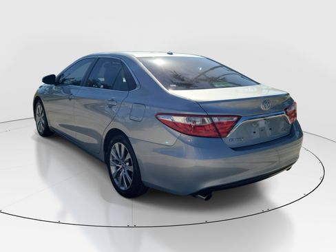 Used 2015 Toyota Camry XLE FWD image 5