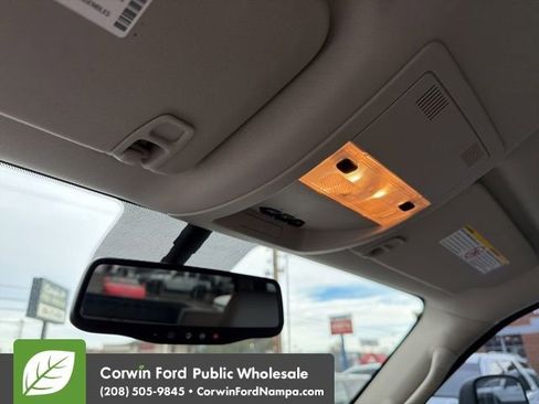 Used 2014 GMC Sierra 2500 SLT w/ SLT Convenience Package image 19