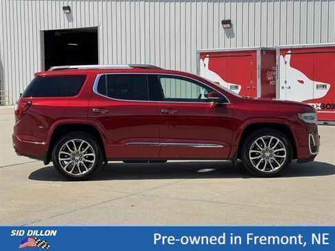 Certified 2023 GMC Acadia Denali w/ Denali Ultimate Package AWD/4WD image 3