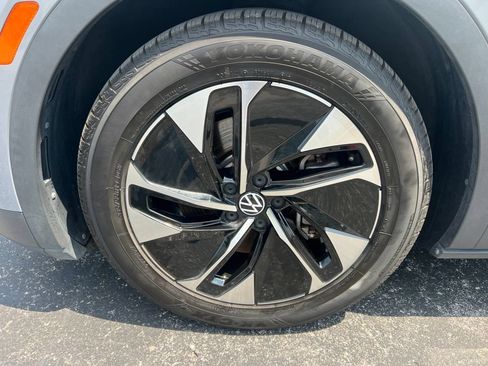 Used 2021 Volkswagen ID.4 Pro S RWD image 9