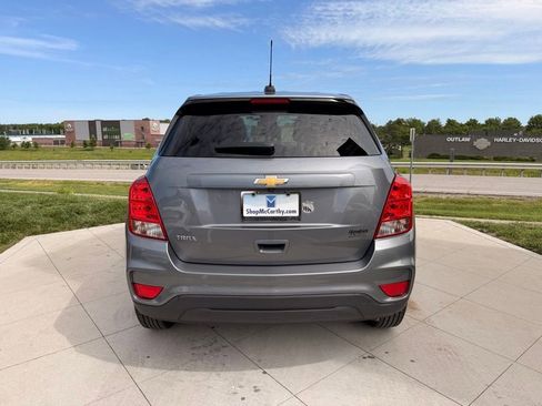 Used 2020 Chevrolet Trax LS w/ Tint and Cruise Package FWD image 4