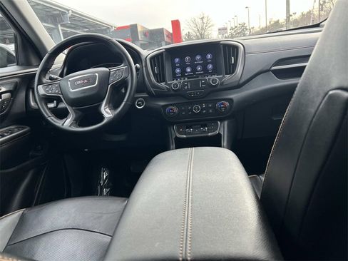 Used 2023 GMC Terrain AT4 image 17