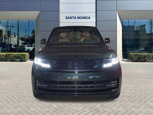 New 2026 Land Rover Range Rover Long Wheelbase SE AWD/4WD image 8