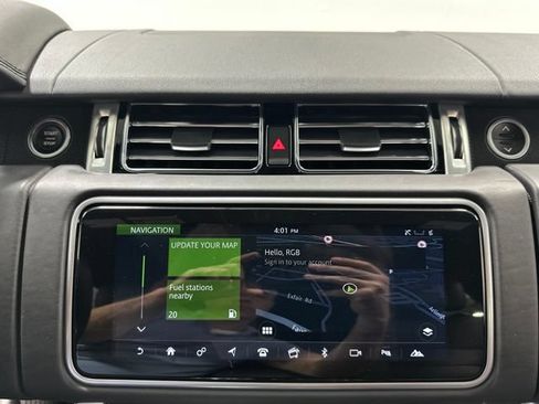 Used 2019 Land Rover Range Rover Supercharged AWD/4WD image 24