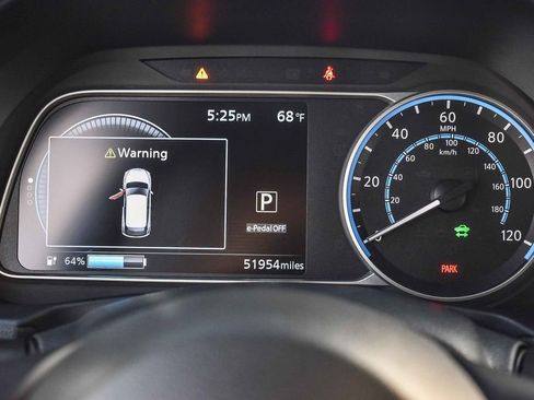 Used 2020 Nissan Leaf SL Plus w/ Protection Package image 22