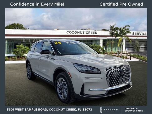 Used 2024 Lincoln Corsair FWD image 1