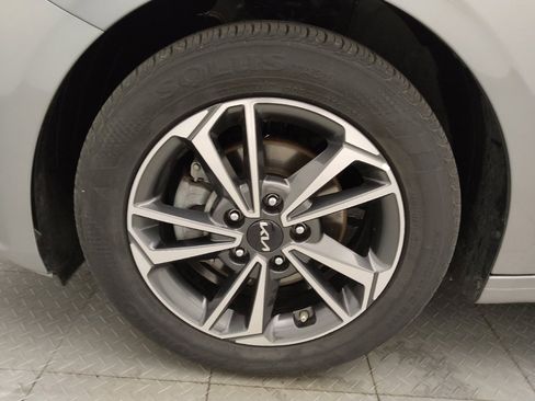 Used 2024 Kia Forte LXS FWD image 31