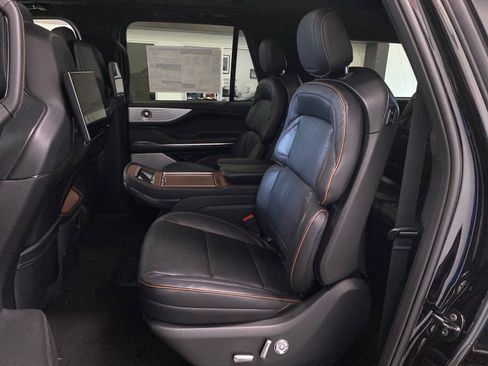 Used 2026 Lincoln Navigator L Black Label image 14