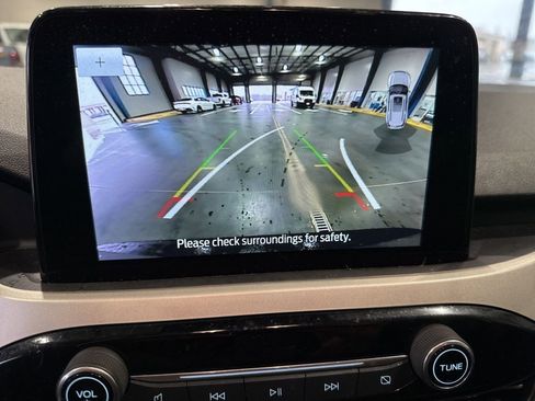 Used 2022 Ford Escape SEL image 27