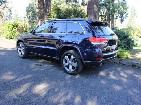 Used 2018 Jeep Grand Cherokee Limited AWD/4WD image 4