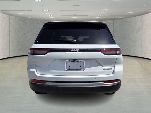 New 2026 Jeep Grand Cherokee Limited RWD image 5