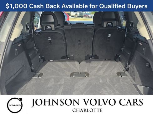 New 2026 Volvo XC90 T8 Plus w/ Protection Package Premier image 15