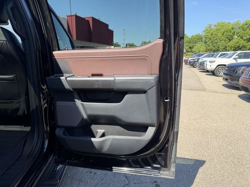 Used 2021 Ford F150 Lariat w/ Equipment Group 502A High AWD/4WD image 29