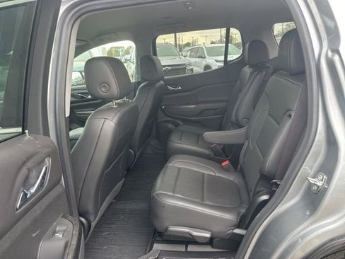 Used 2023 GMC Acadia SLT AWD/4WD image 28