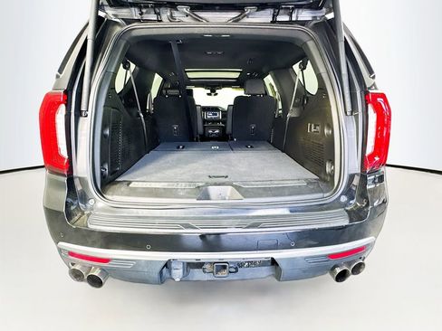 Used 2021 GMC Yukon XL Denali w/ Denali Ultimate Package image 30