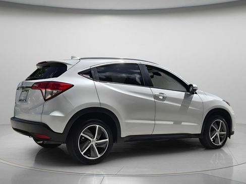 Used 2021 Honda HR-V EX image 6