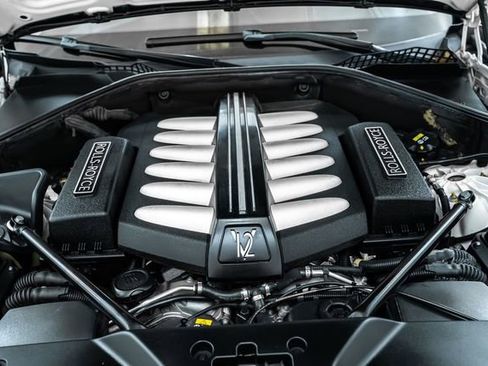 Used 2016 Rolls-Royce Ghost RWD image 37