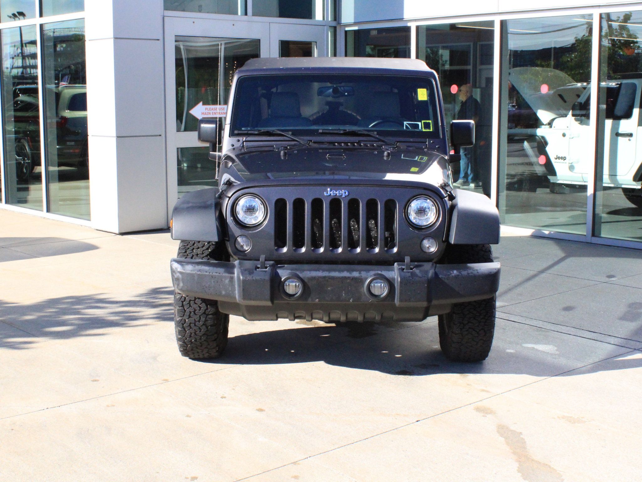 Used 2017 Jeep Wrangler Unlimited Sport w/ Quick Order Package 23S AWD/4WD image 2