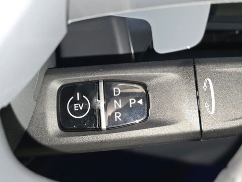 New 2026 Kia EV9 Land w/ Nightfall Edition Package image 33