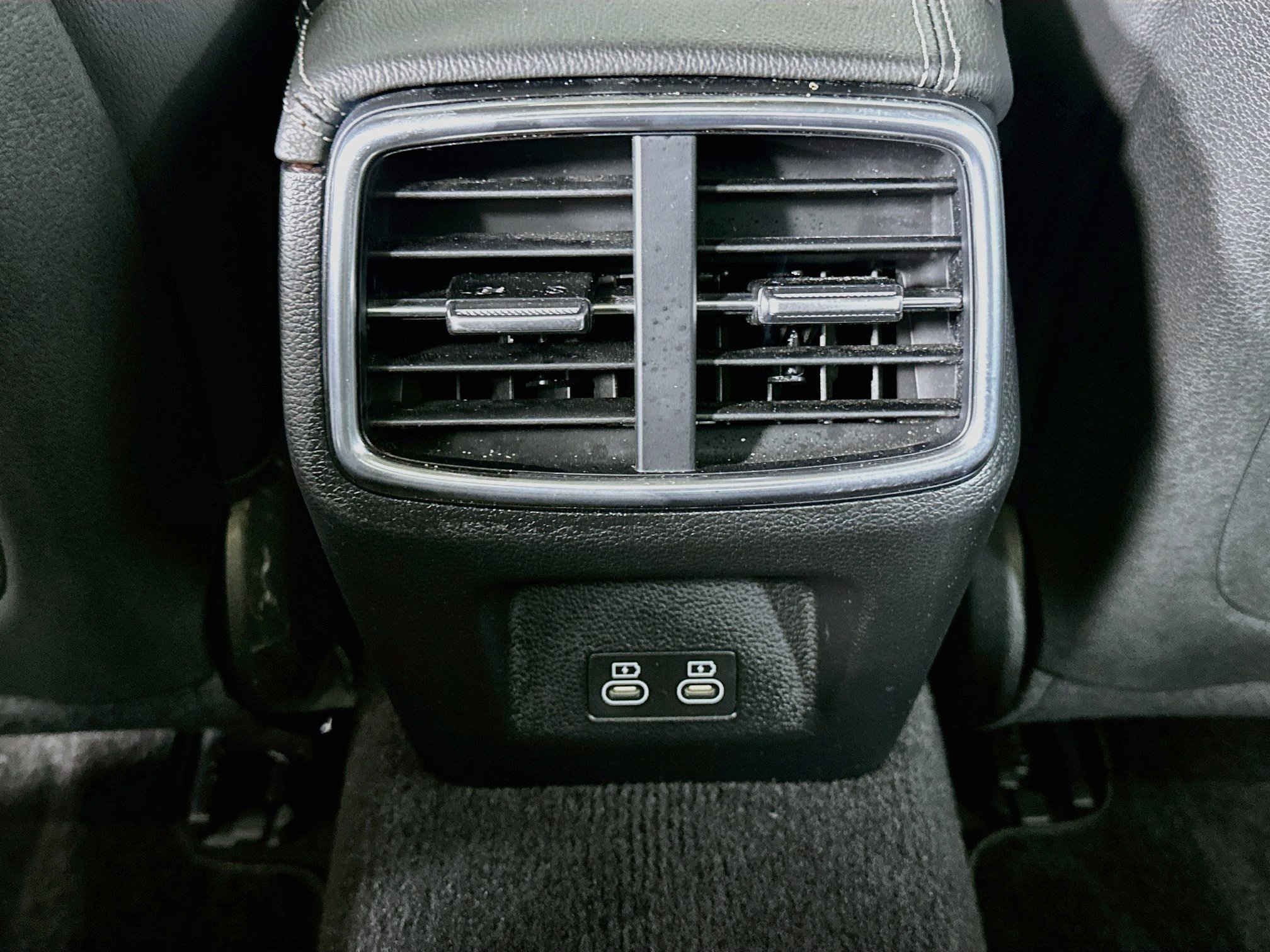 Used 2026 Genesis G70 2.5T RWD image 28
