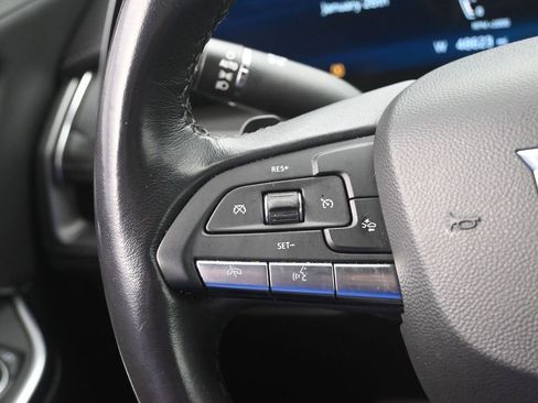 Used 2024 Cadillac XT4 Premium Luxury image 13