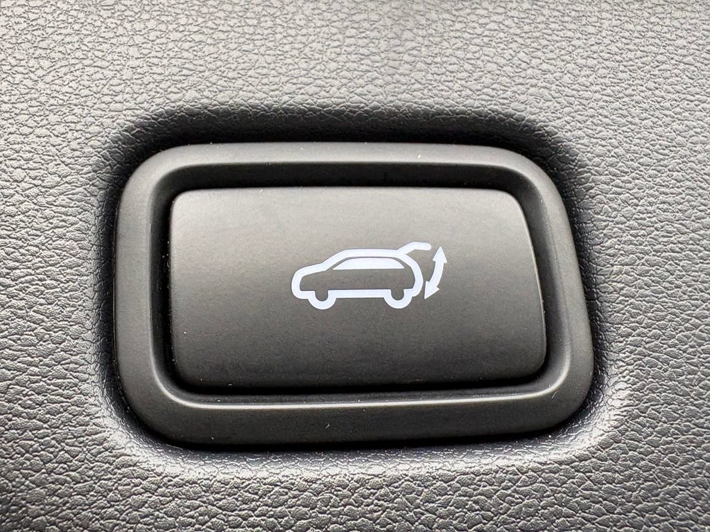 New 2026 Hyundai Tucson SEL Plus FWD image 16