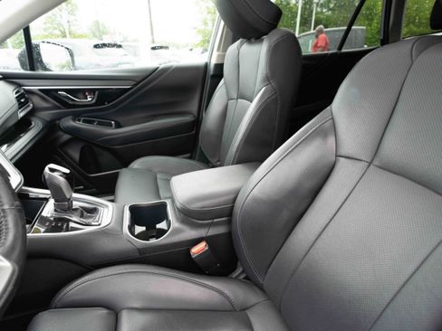 Used 2023 Subaru Outback Limited AWD/4WD image 10