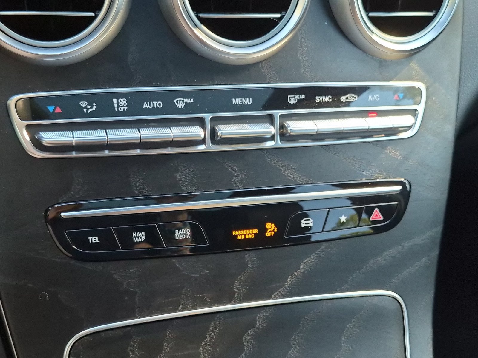 Used 2022 Mercedes-Benz GLC 300 4MATIC image 22