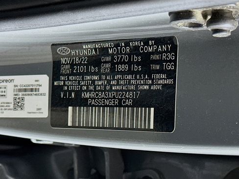 Used 2023 Hyundai Venue SEL w/ Cargo Package image 12