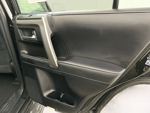 Used 2024 Toyota 4Runner SR5 image 31