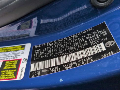 Used 2025 Toyota Camry SE image 34