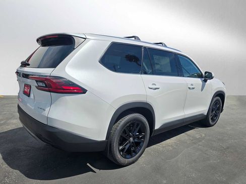 New 2026 Toyota Grand Highlander Limited AWD/4WD image 3