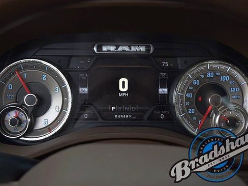 Used 2020 RAM 1500 Limited image 16