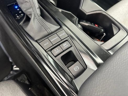 Used 2025 Toyota Camry LE FWD image 16