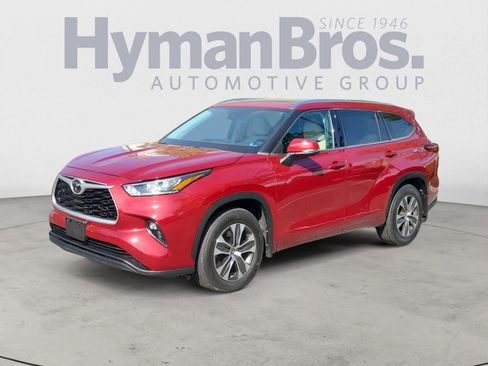 Used 2020 Toyota Highlander XLE image 7