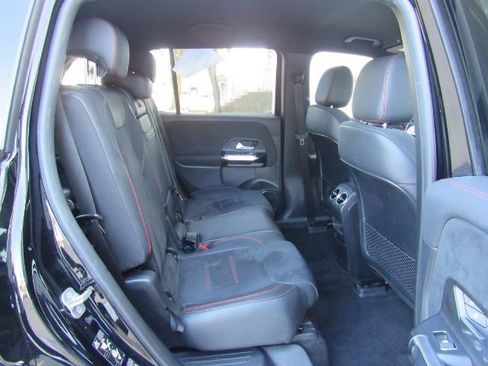 Used 2023 Mercedes-Benz EQB 300 4MATIC image 26