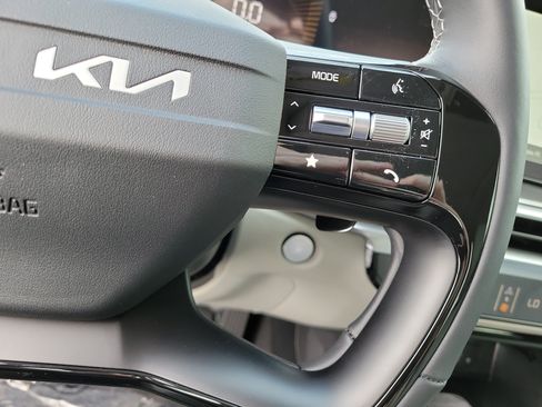 New 2026 Kia Sorento EX FWD image 24