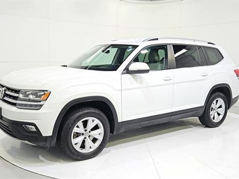 Used 2019 Volkswagen Atlas SE w/ Towing Package AWD/4WD image 3