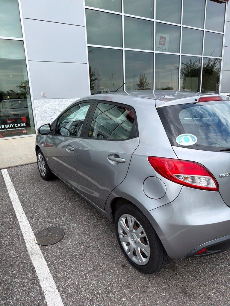 Used 2013 MAZDA MAZDA2 Sport FWD image 4