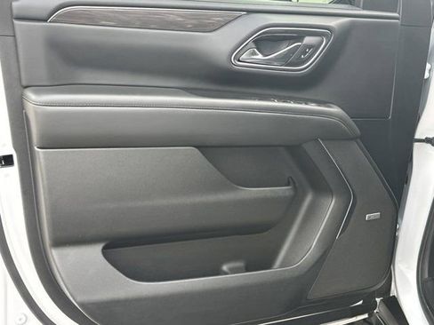 Used 2024 Chevrolet Tahoe Z71 image 13