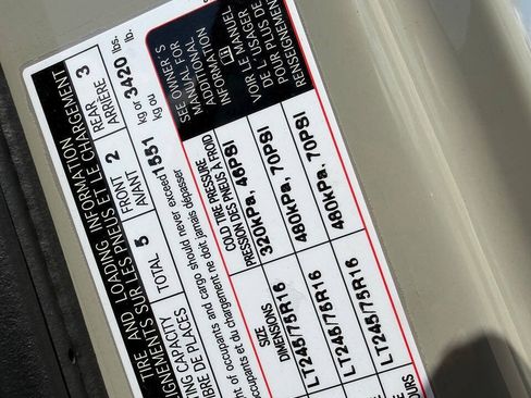 Used 2024 Mercedes-Benz Sprinter 2500 image 37