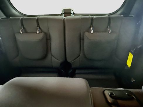 Used 2023 Lexus GX 460 Premium w/ Premium Package AWD/4WD image 29
