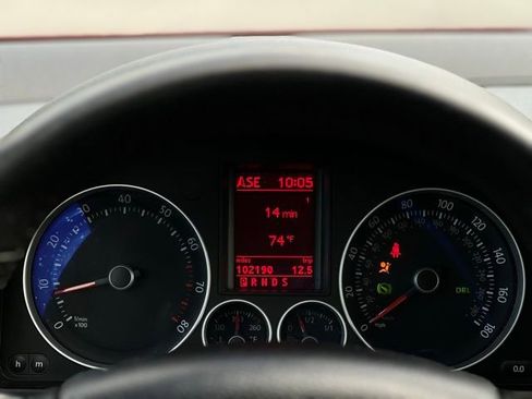 Used 2009 Volkswagen GTI 2-Door FWD image 27