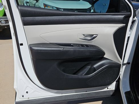 Used 2025 Hyundai Tucson SEL image 12