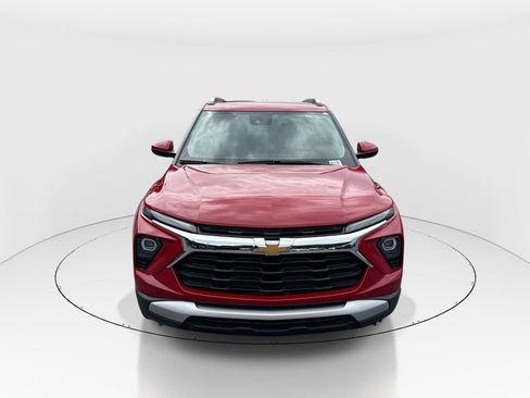Used 2026 Chevrolet TrailBlazer LT w/ LT Cold Weather Package FWD image 3